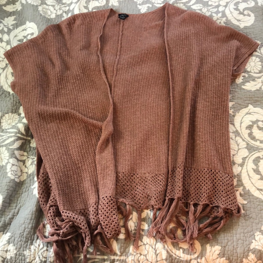 BUNDLE 5 for $50 👗👚
Rue21 Brown Knit Fringe Camisole